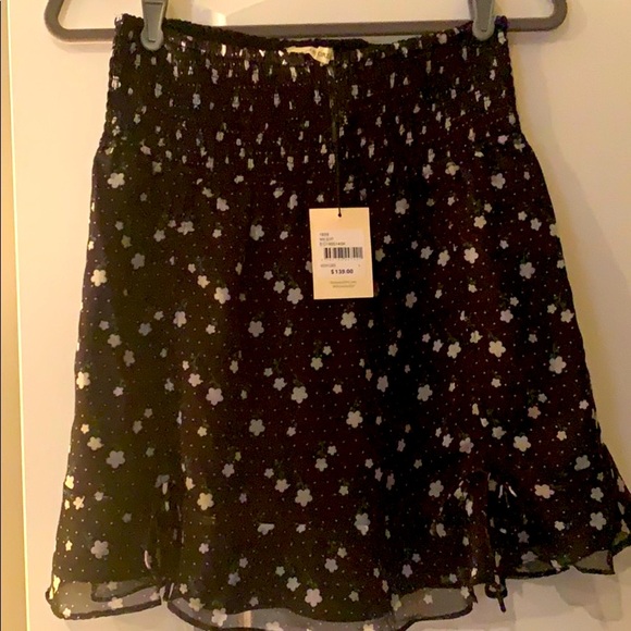 NWT• The East Order-Mini Skirt • 
Size L • - Picture 2 of 3